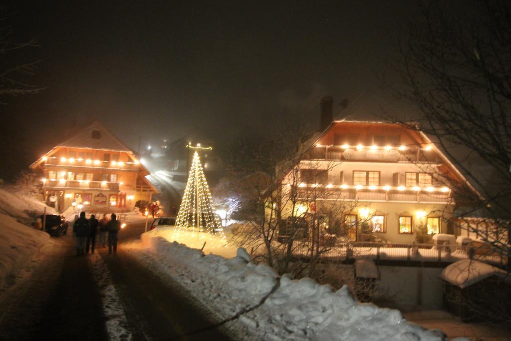 Hotel&Restaurant Grüner Baum - Die Grüne Oase Am Feldberg Feldberg  Exterior foto