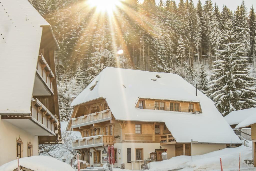 Hotel&Restaurant Grüner Baum - Die Grüne Oase Am Feldberg Feldberg  Exterior foto